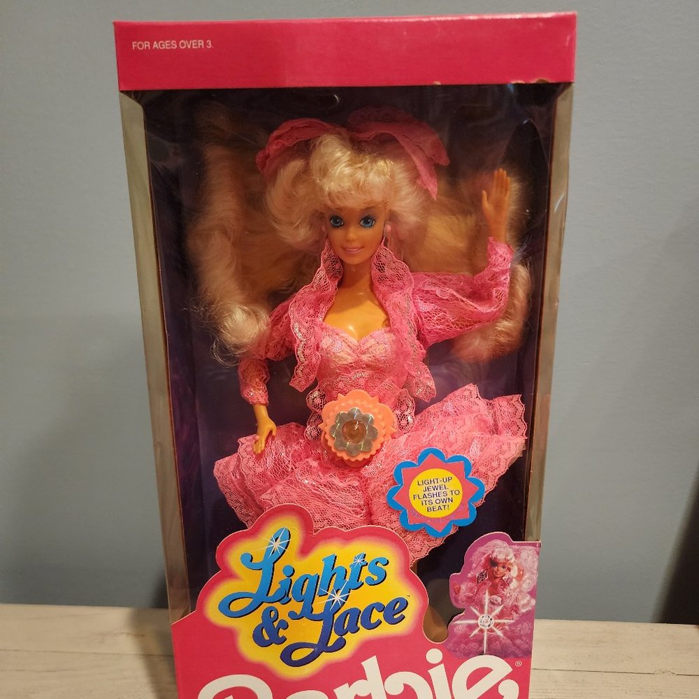 Vintage 1990 Lights & Lace Barbie NIB